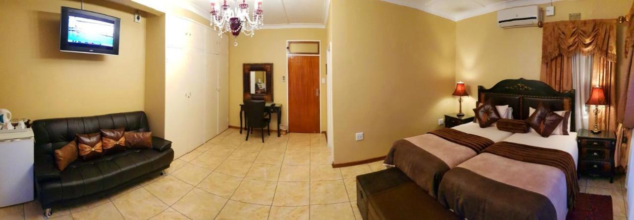 Kimberley Manor Guesthouse 외부 사진